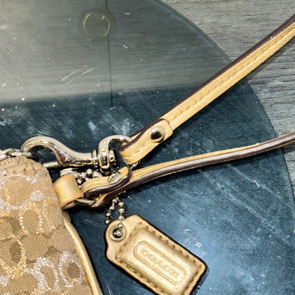 Coach Gold Glitter Small Wristlet Signature C Lurex Wallet w/charm - Picture 3 of 6